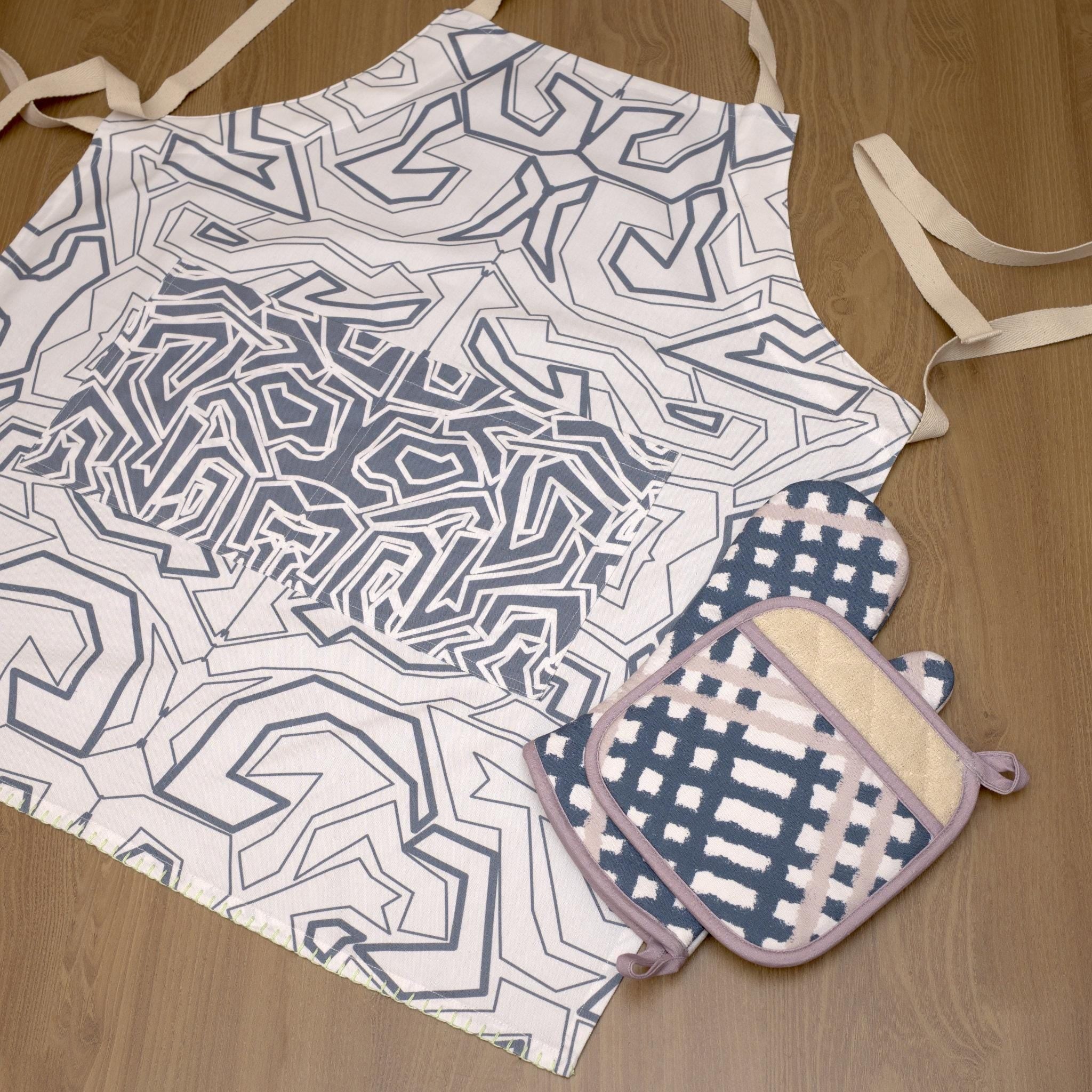 Squiggles: Simply Uh-Mazing Aprons