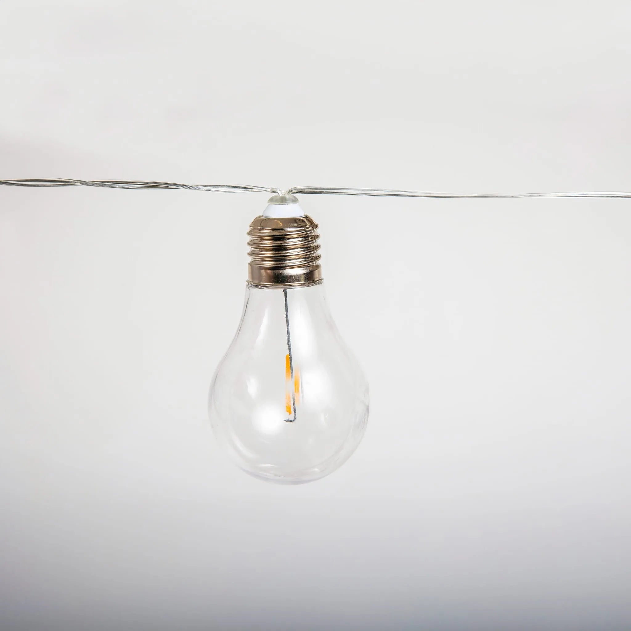 Stella<br> Solar-charged Garland Nüline Distribution Wreaths & Garlands art-noise.myshopify.com stella-br-solar-charged-garland Stella<br> Solar-charged Garland Nüline Distribution Wreaths & Garlands art-noise.myshopify.com stella-br-solar-charged-garland