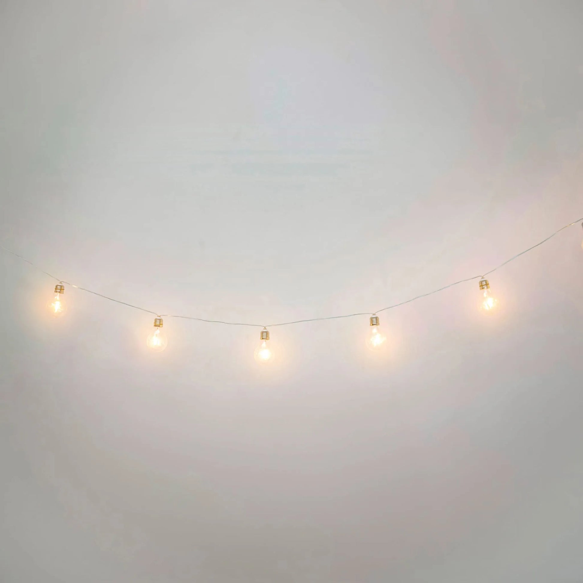 Stella<br> Solar-charged Garland Nüline Distribution Wreaths & Garlands art-noise.myshopify.com stella-br-solar-charged-garland Stella<br> Solar-charged Garland Nüline Distribution Wreaths & Garlands art-noise.myshopify.com stella-br-solar-charged-garland