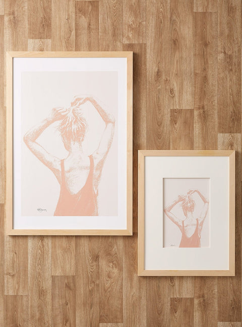 Taking Time Women Figure - Abricot on cream