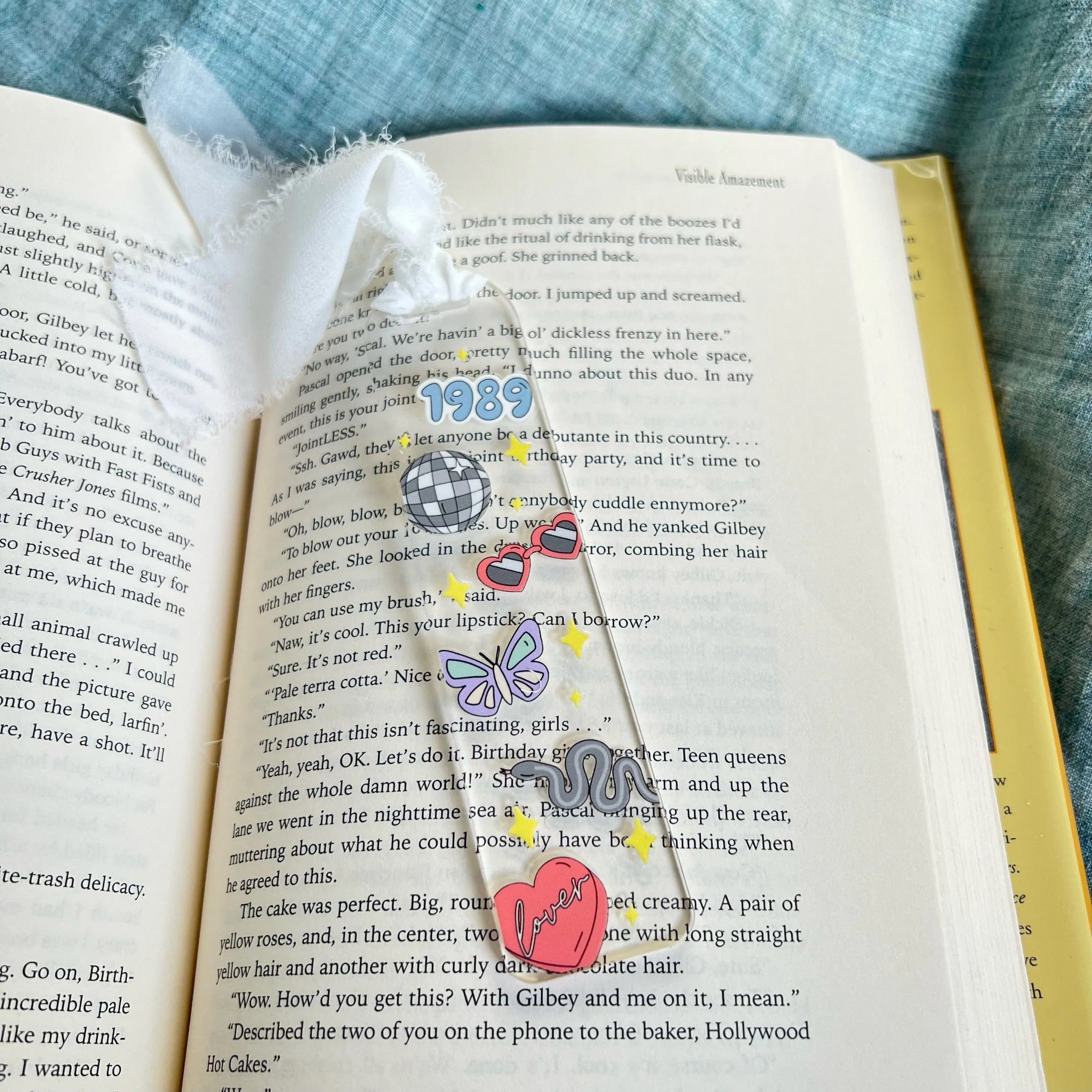 Taylor Swift Icons Bookmark Glitter Paper Scissors bookmark art-noise.myshopify.com taylor-swift-icons-bookmark Taylor Swift Icons Bookmark Glitter Paper Scissors bookmark art-noise.myshopify.com taylor-swift-icons-bookmark