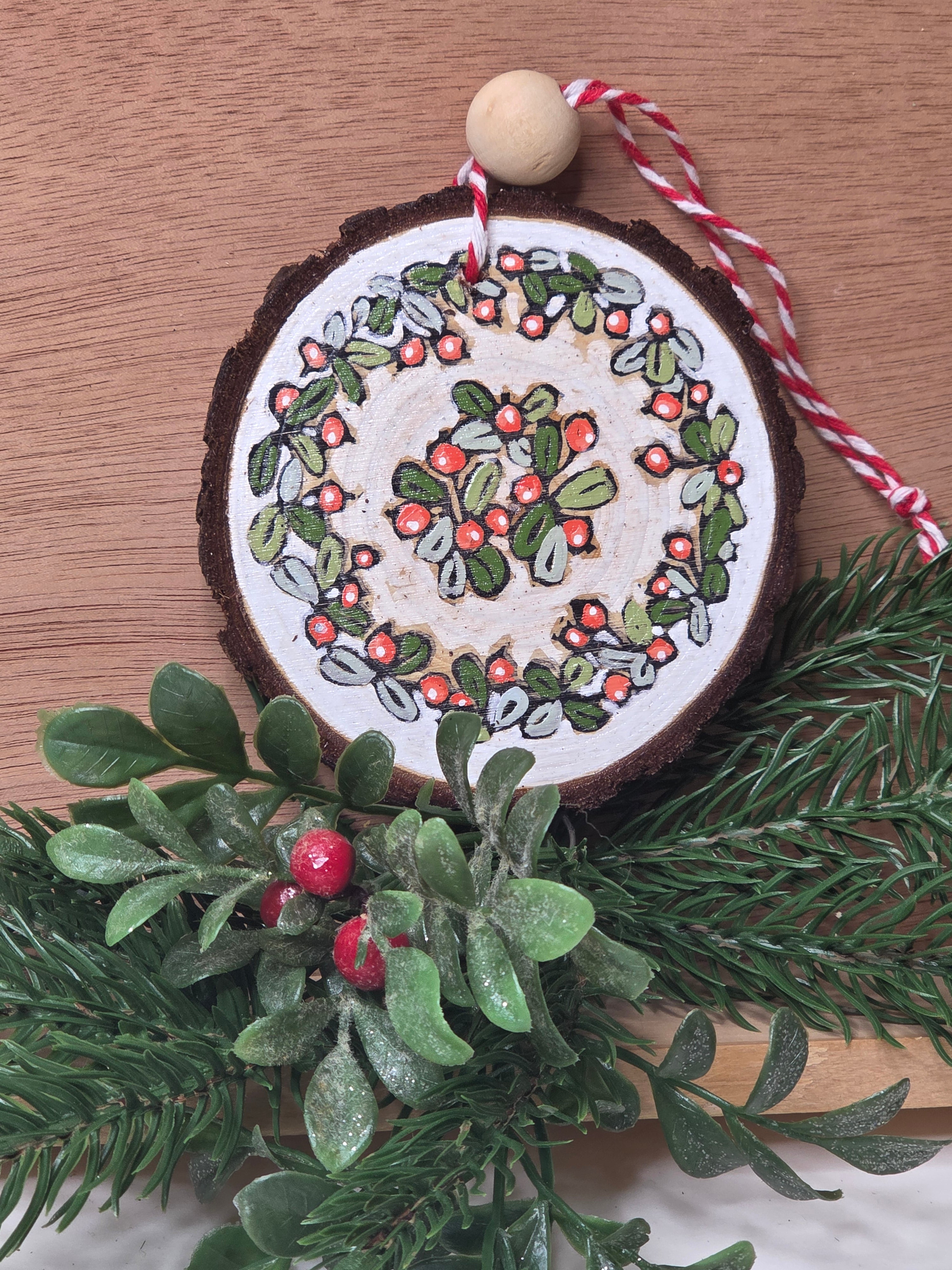 Ornament "Winter Berry"