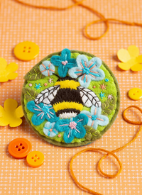 Hawthorn Handmade - Bumblebee Brooch Felt Craft Kit - Art Noise