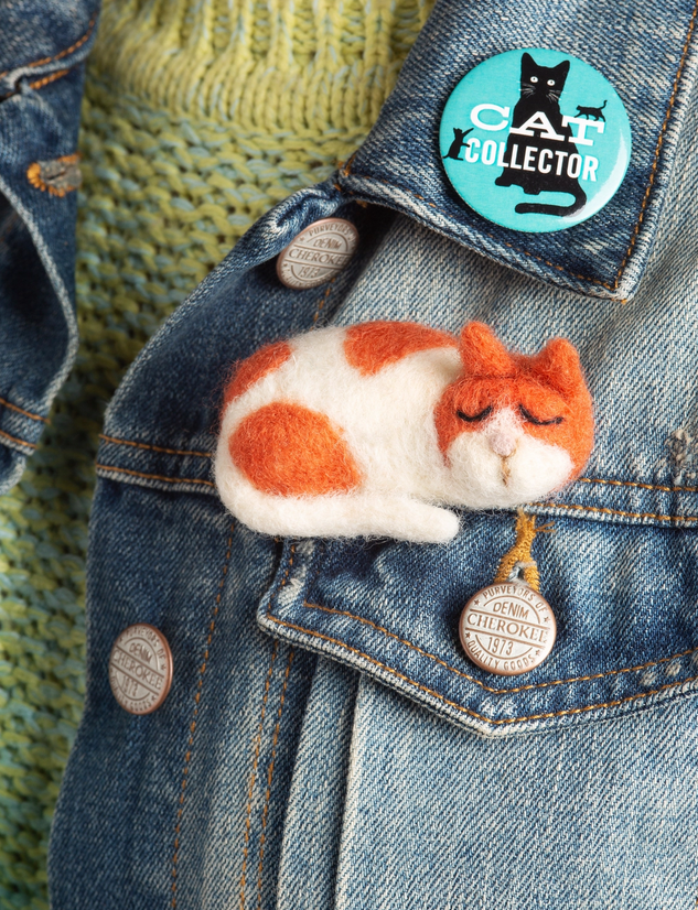 Hawthorn Handmade - Cat Brooch Felting Kit